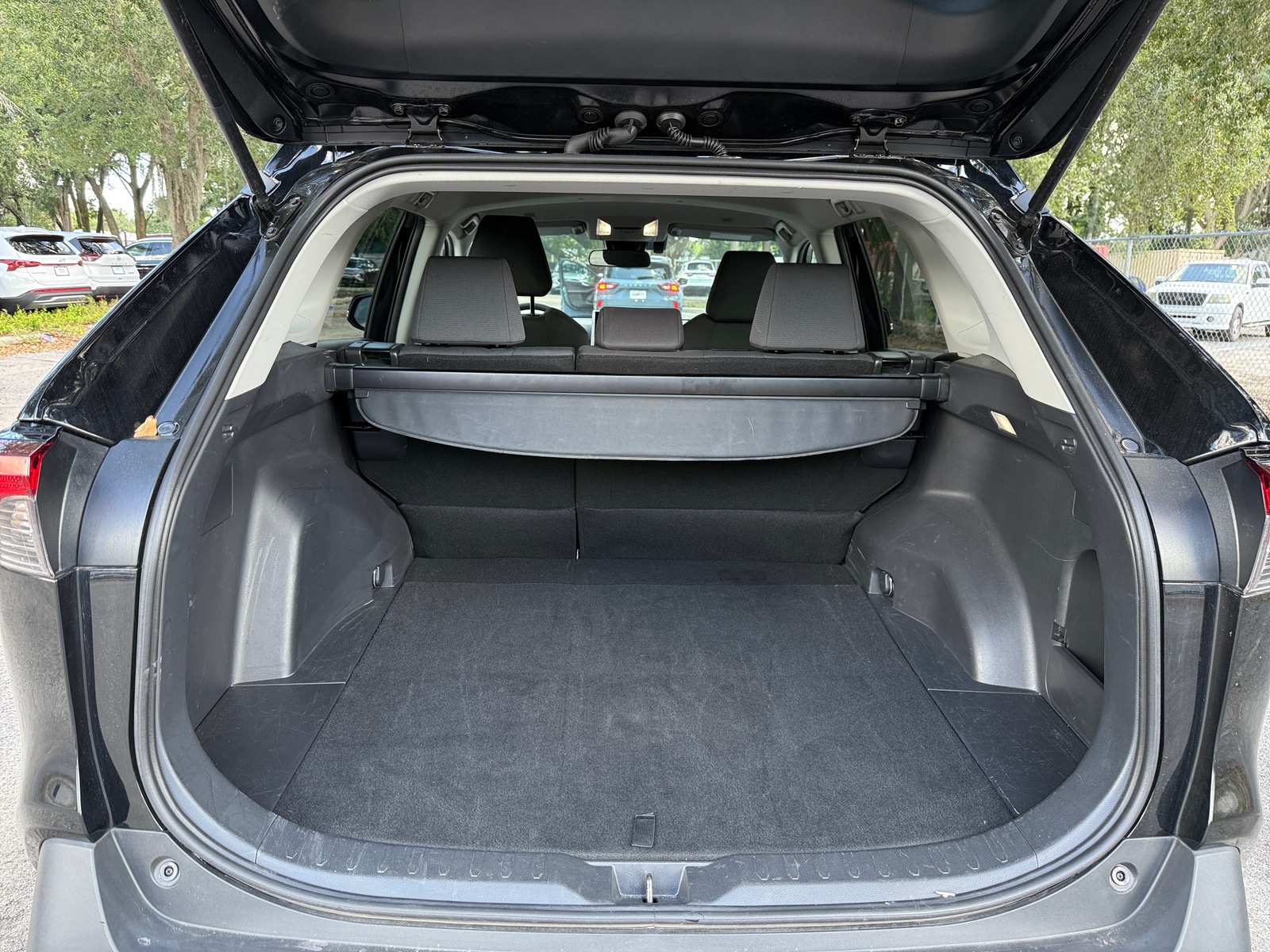 Thumbnail: 2024 Toyota RAV4 - 4