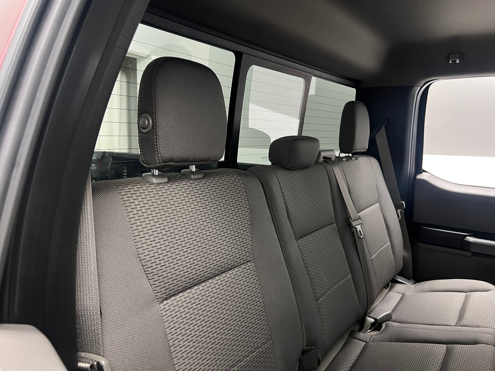 Thumbnail: 2016 Ford Econoline - 6