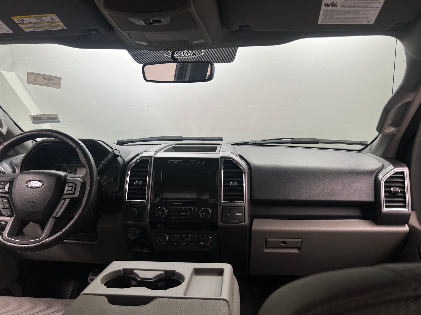 Thumbnail: 2016 Ford Econoline - 3