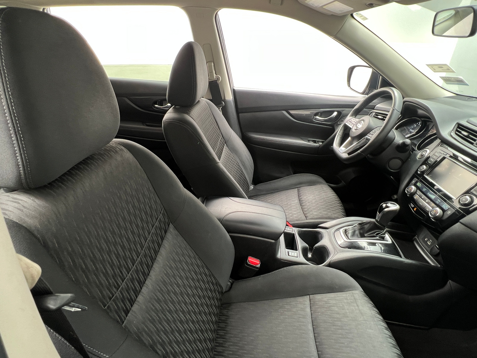 Thumbnail: 2018 Nissan Rogue - 2