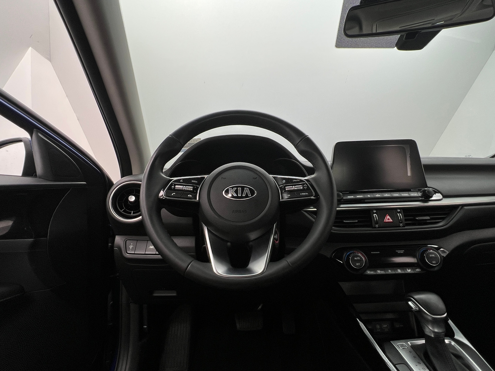 Thumbnail: 2019 Kia Forte - 5