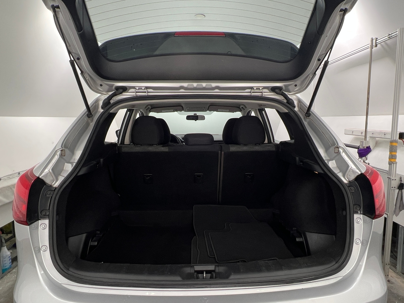 Thumbnail: 2017 Nissan Rogue Sport - 7