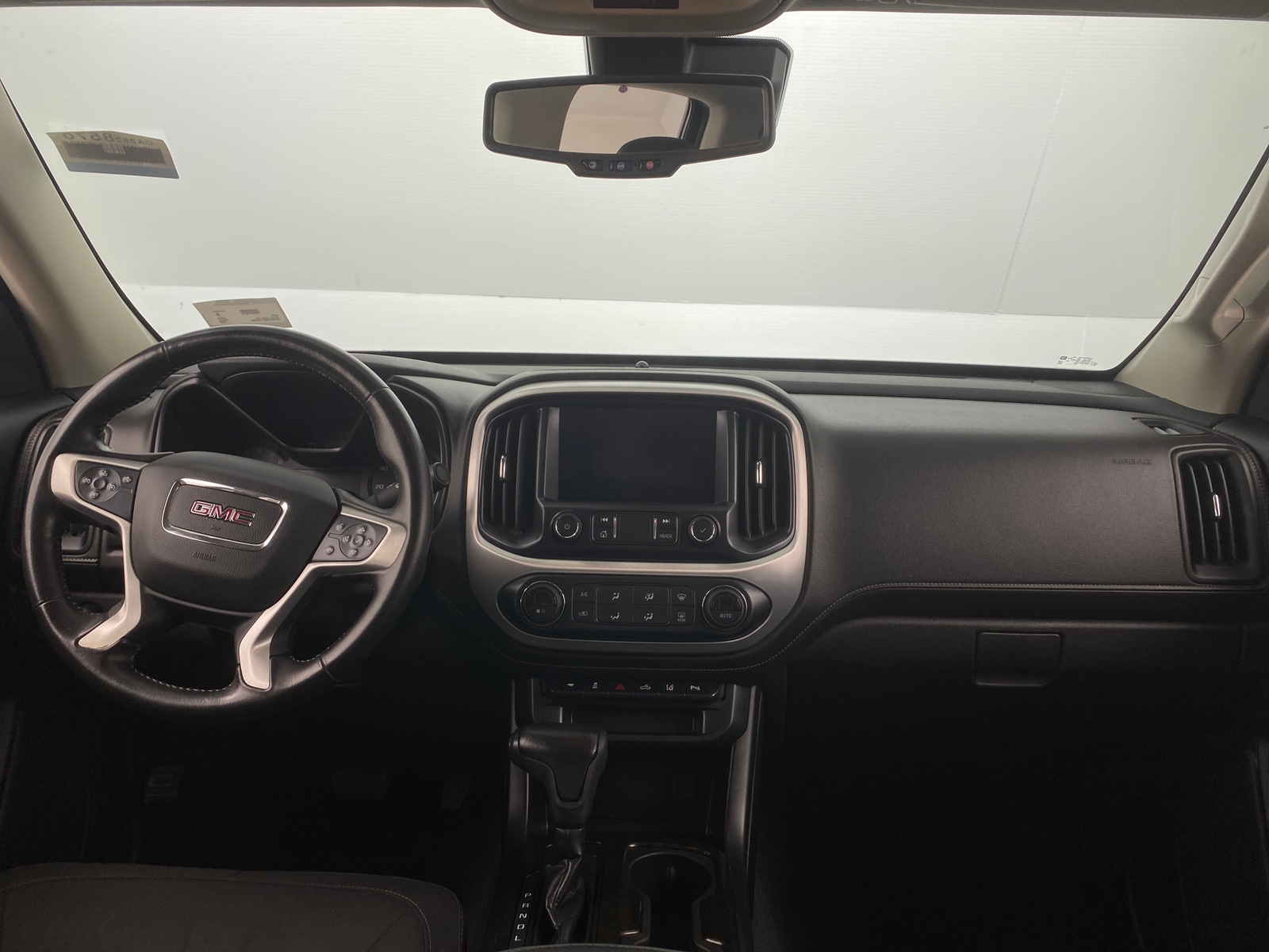 Thumbnail: 2020 GMC Canyon - 3