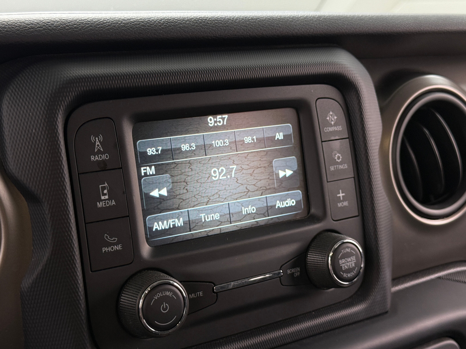 Thumbnail: 2019 Jeep Wrangler - 4