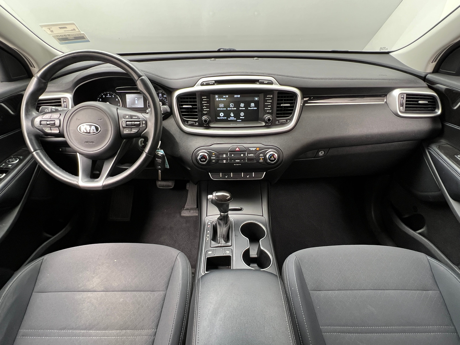 Thumbnail: 2018 Kia Sorento - 3