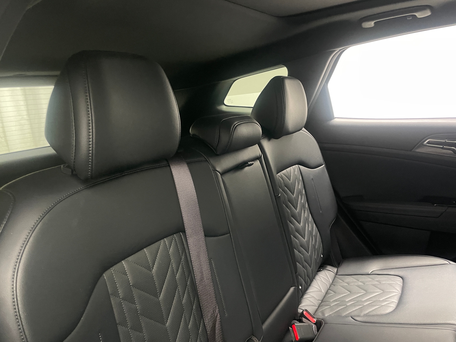 Thumbnail: 2023 Kia Sportage - 5