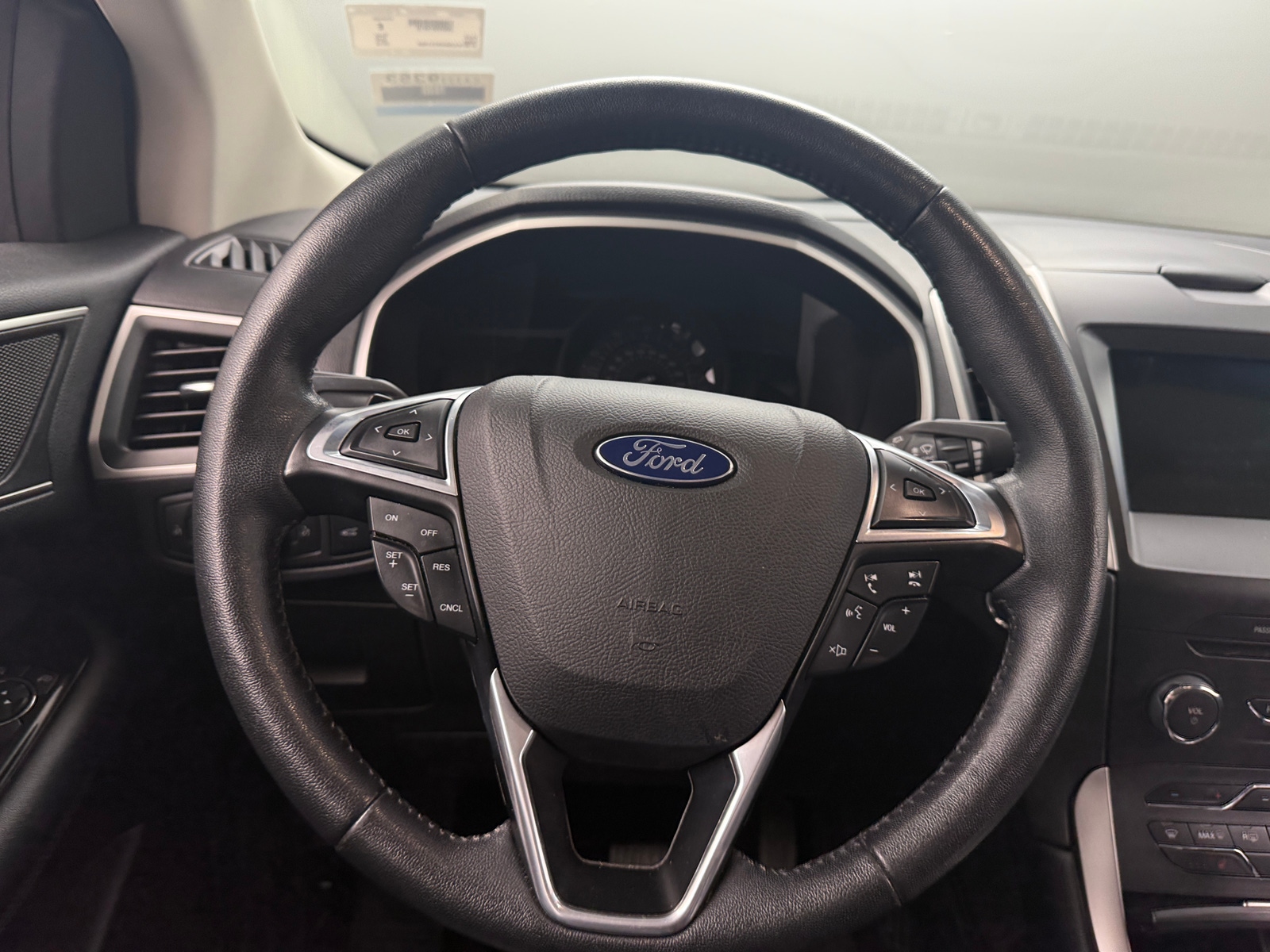 Thumbnail: 2016 Ford Edge - 5