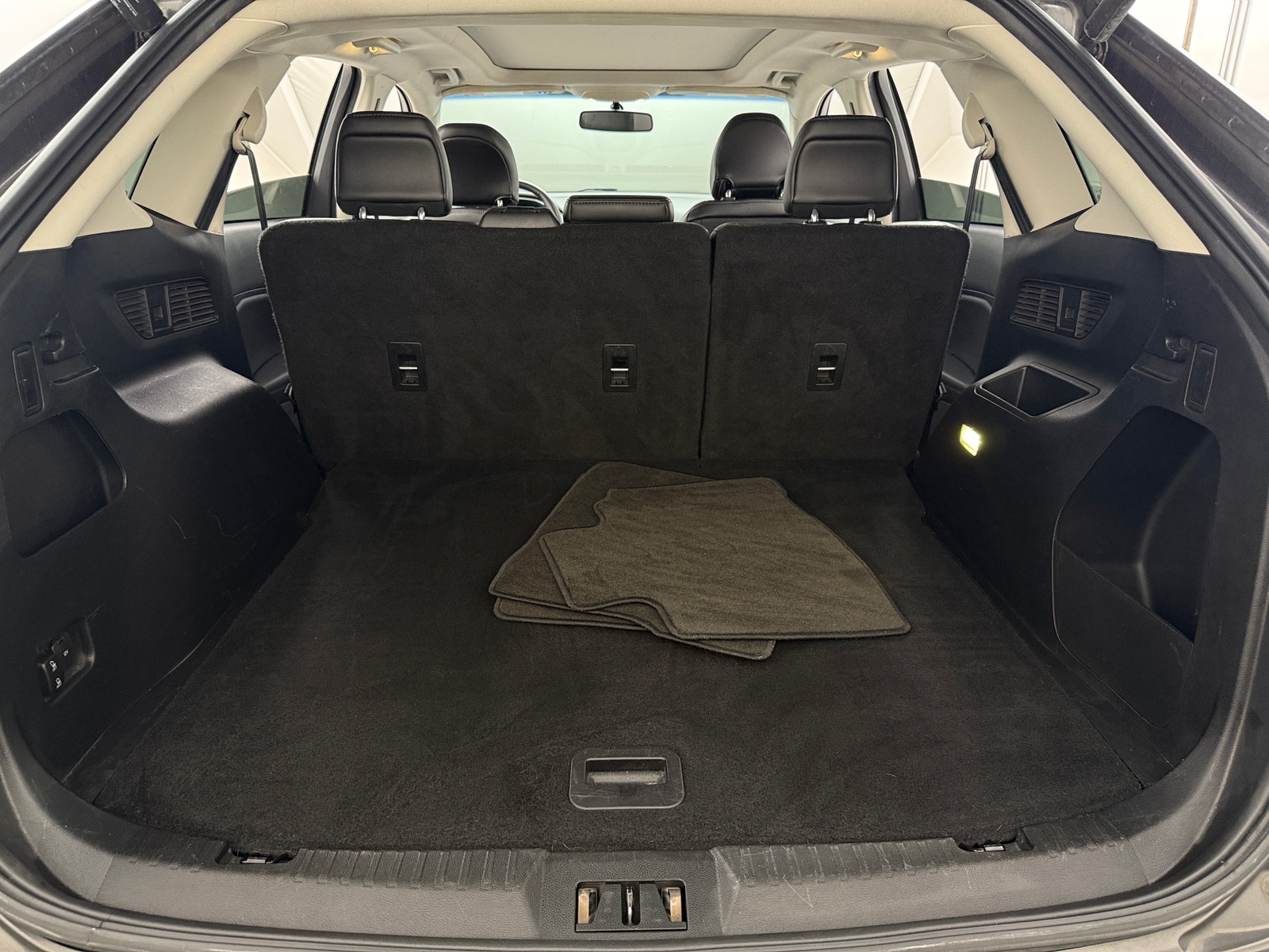 Thumbnail: 2016 Ford Edge - 7