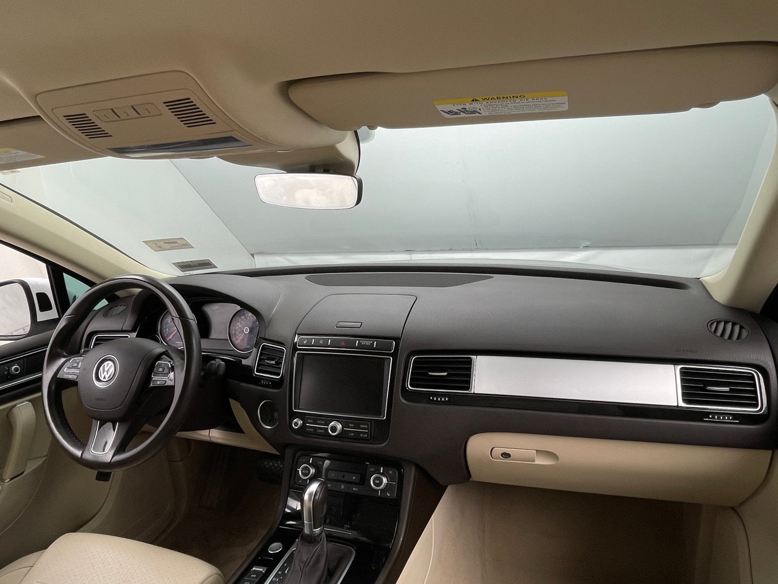 Thumbnail: 2017 Volkswagen Touareg - 3