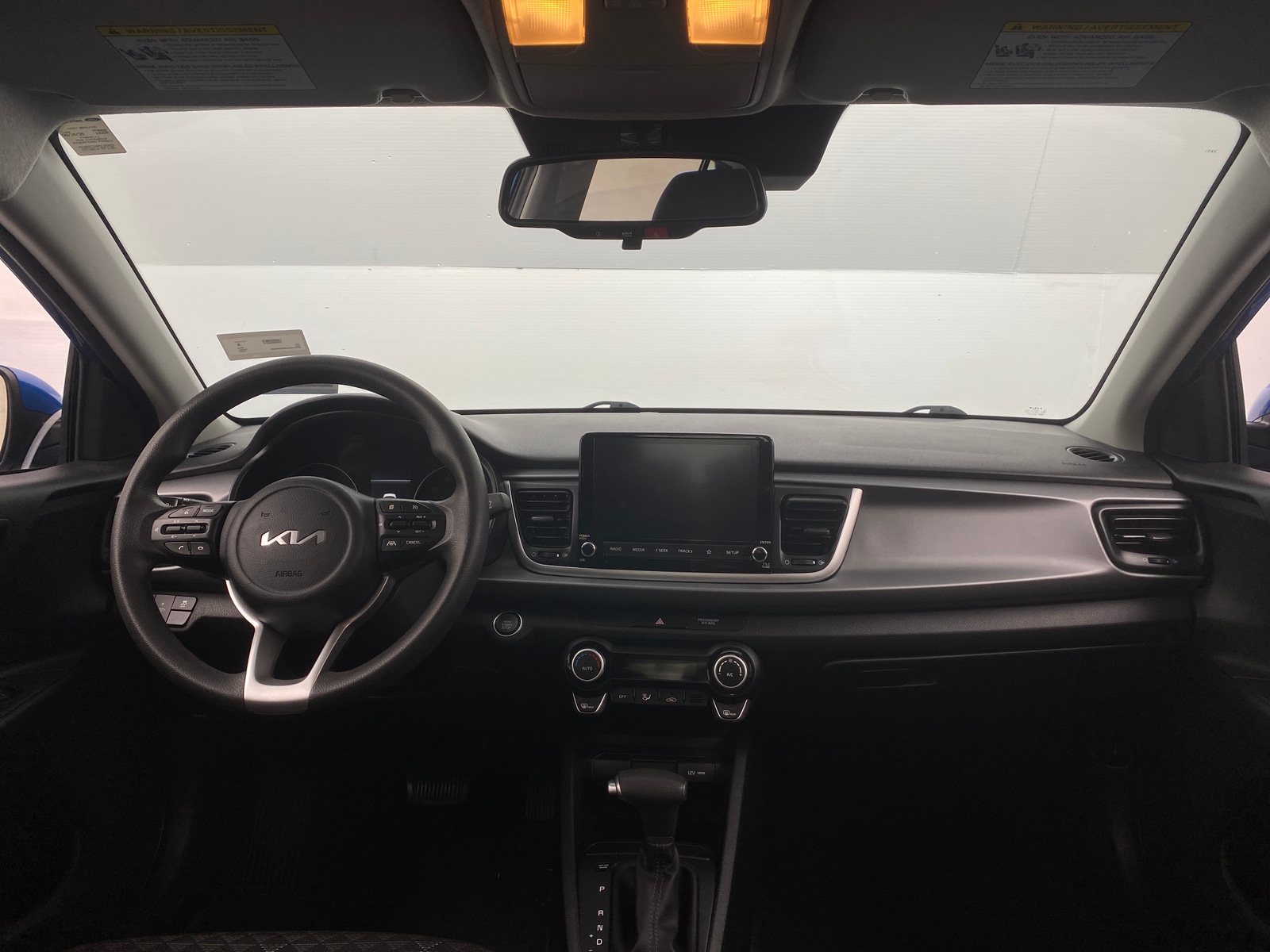 Thumbnail: 2023 Kia Rio - 3