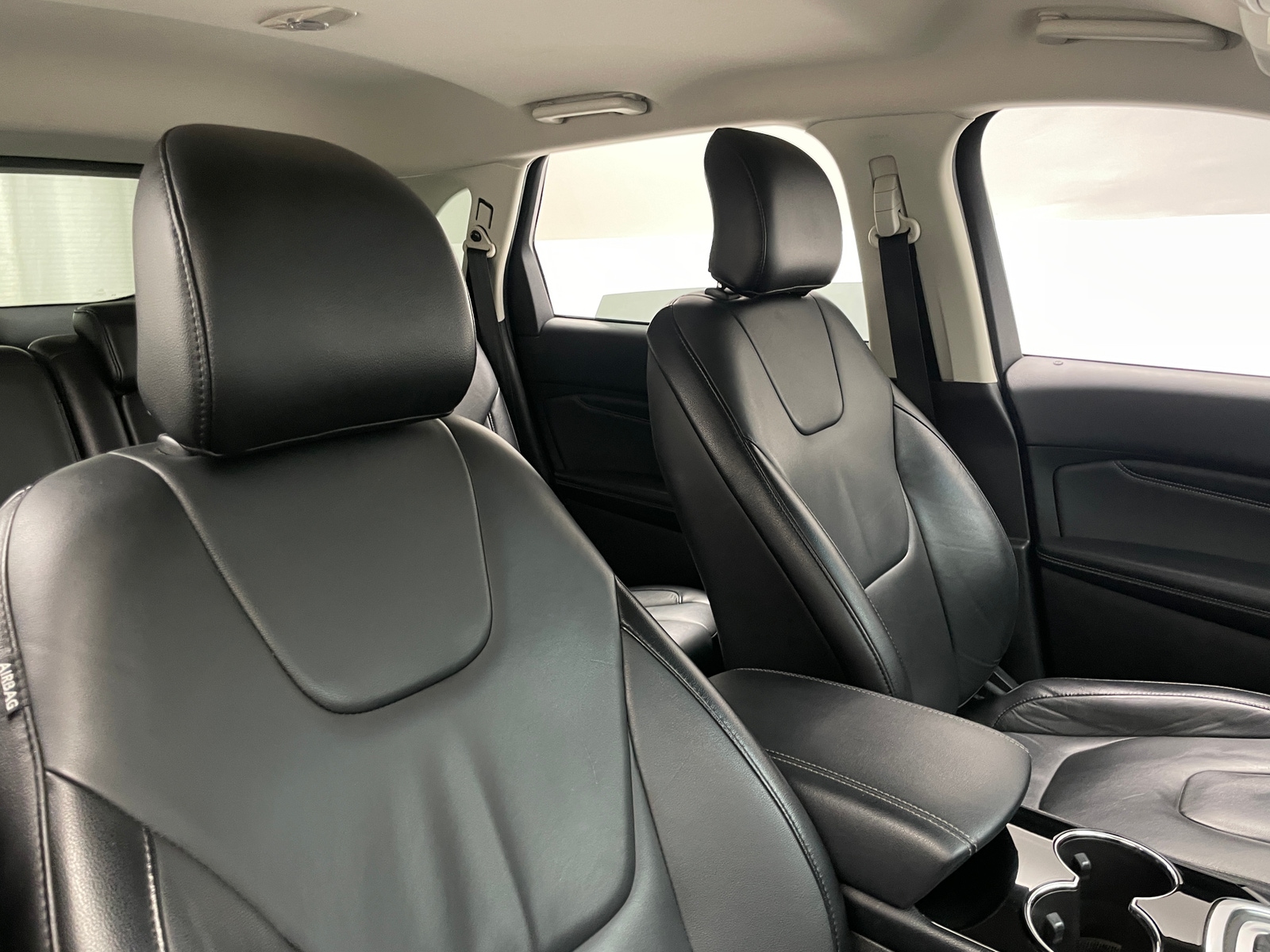 Thumbnail: 2017 Ford Edge - 2
