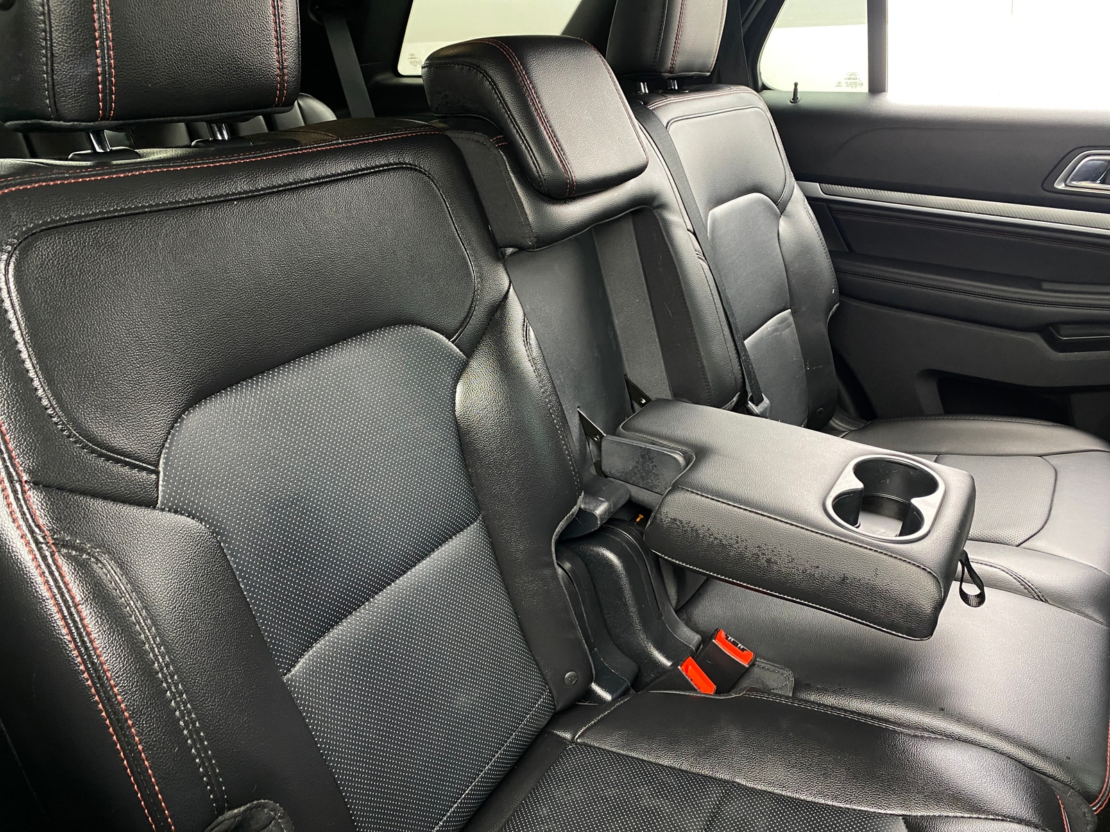 Thumbnail: 2018 Ford Explorer - 5