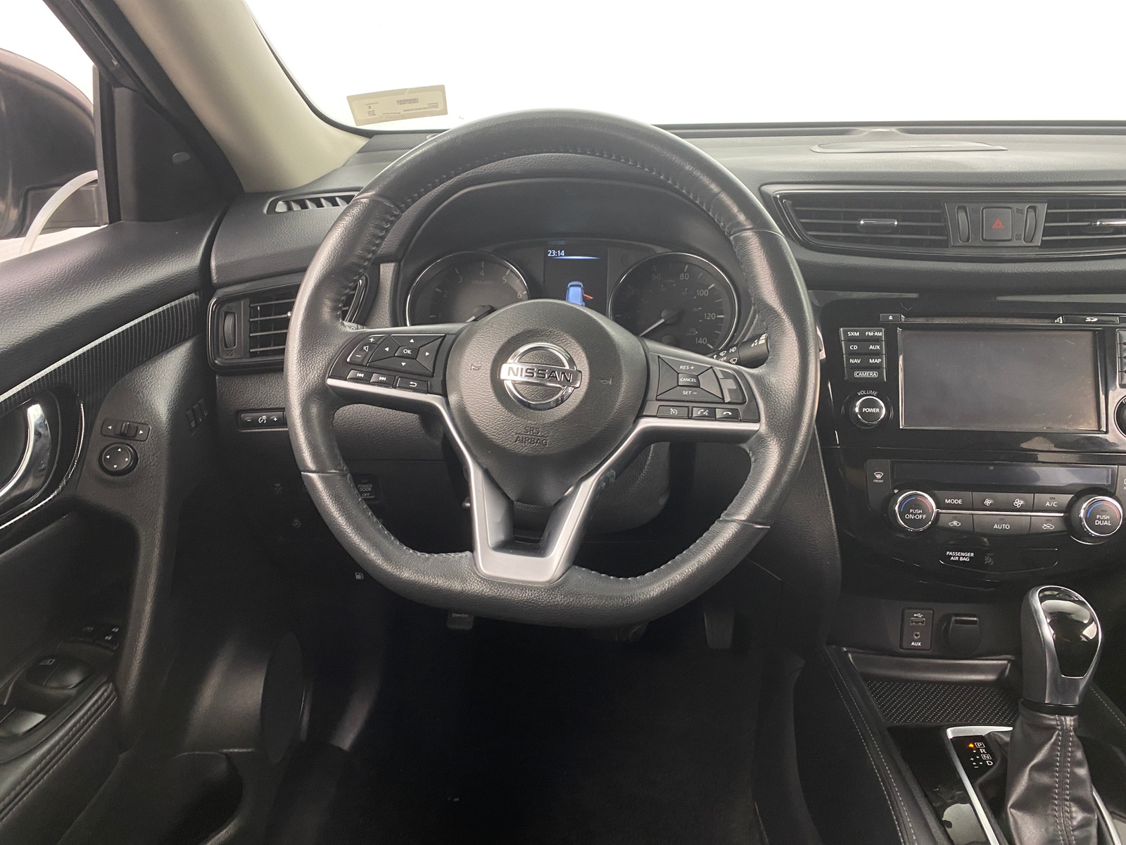 Thumbnail: 2017 Nissan Rogue - 4