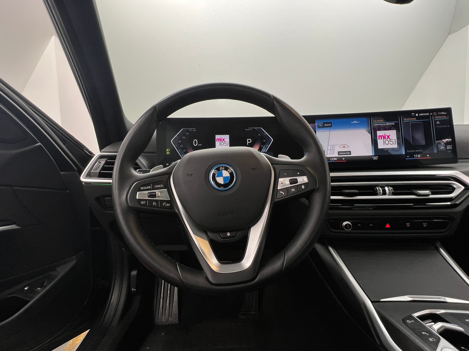 Thumbnail: 2024 BMW 3 Series - 4