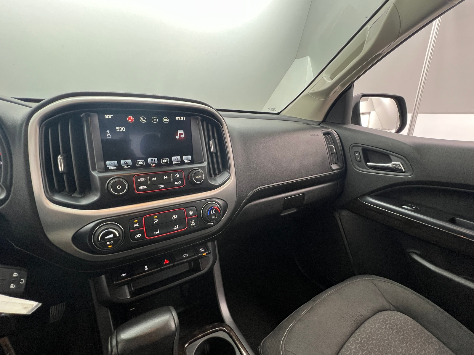 Thumbnail: 2016 GMC Canyon - 4