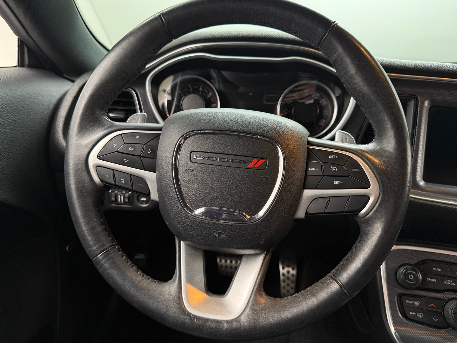 Thumbnail: 2018 Dodge Challenger - 3