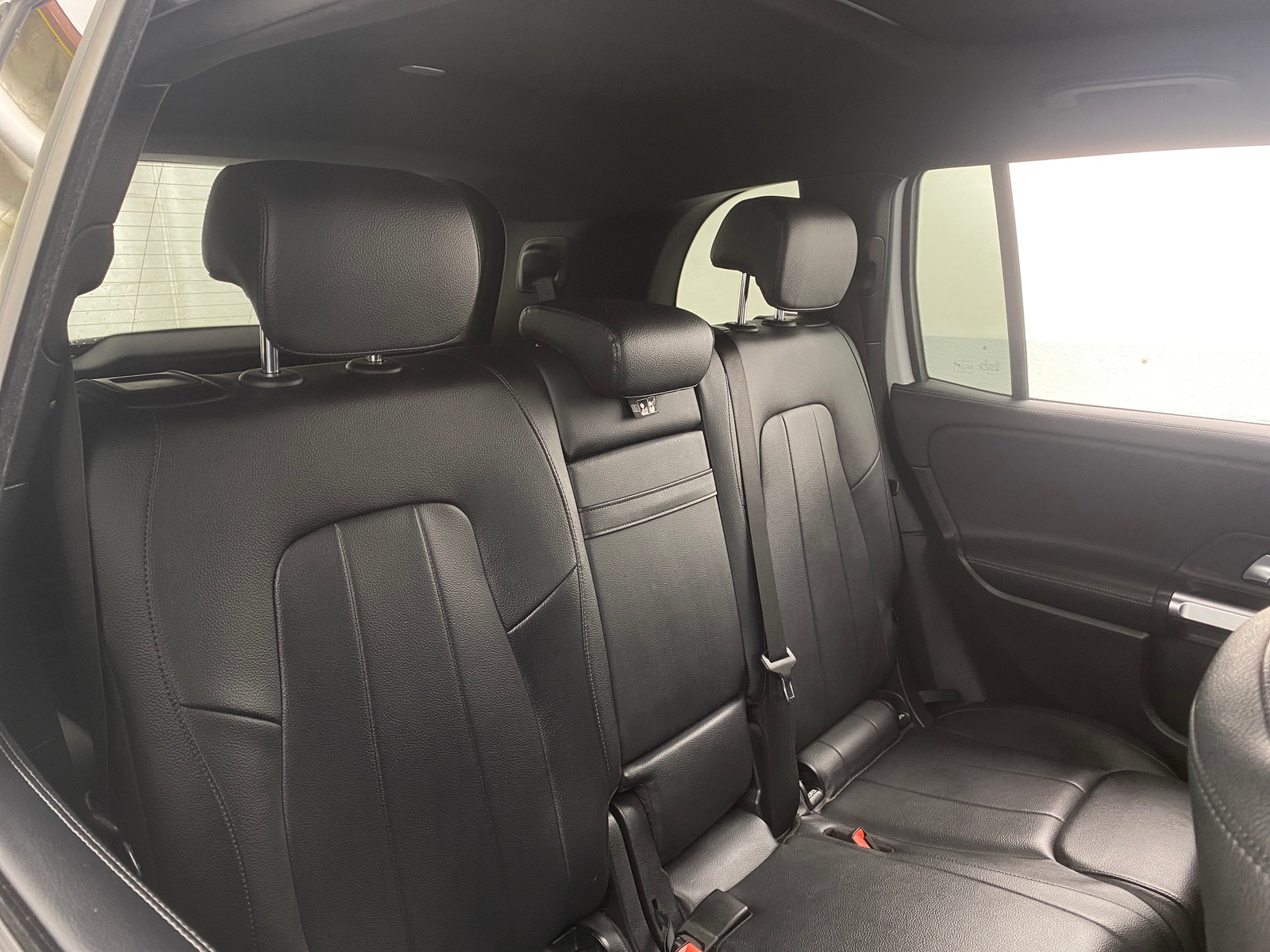 Thumbnail: 2020 Mercedes-Benz GLB - 5
