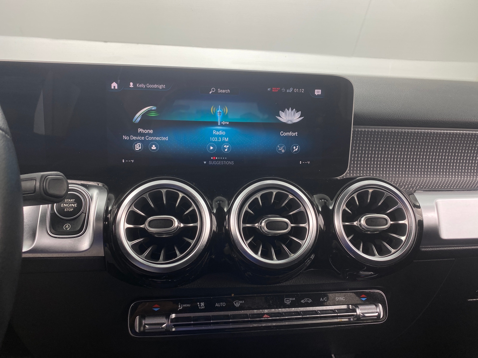 Thumbnail: 2020 Mercedes-Benz GLB - 3