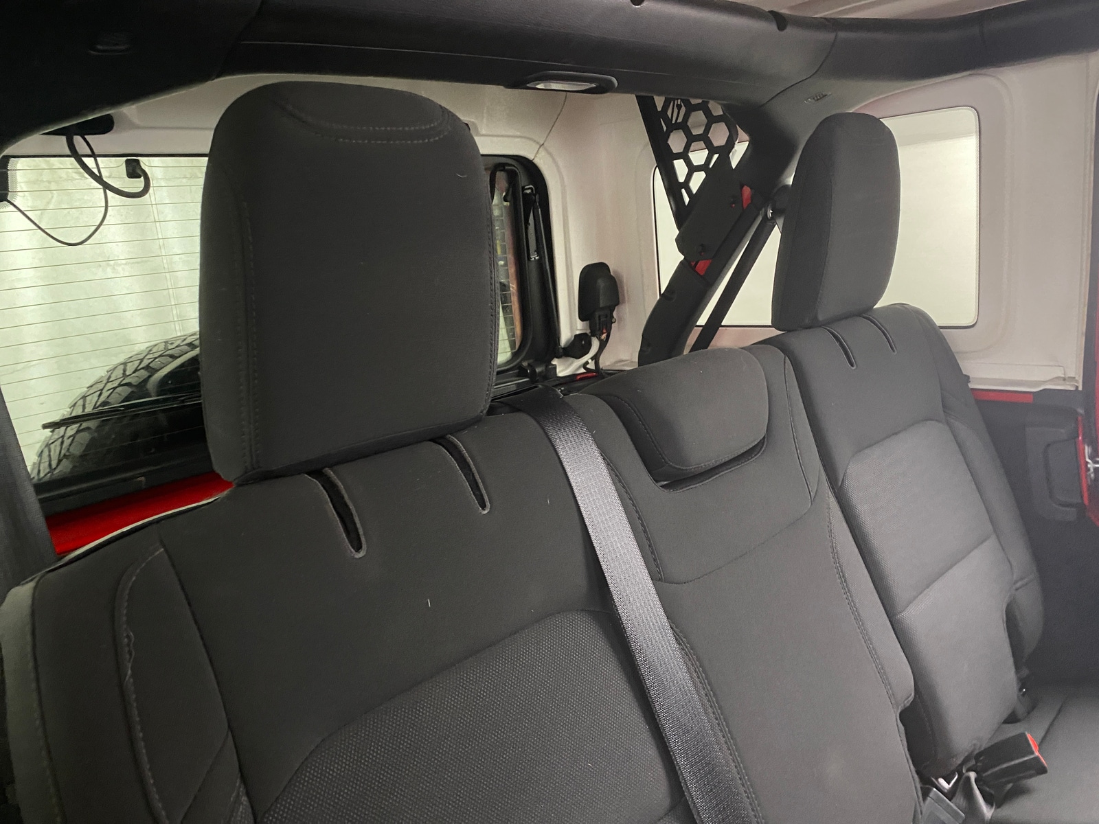 Thumbnail: 2019 Jeep Wrangler - 6