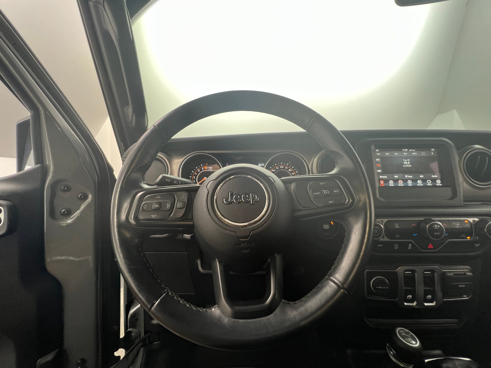 Thumbnail: 2021 Jeep Wrangler - 5