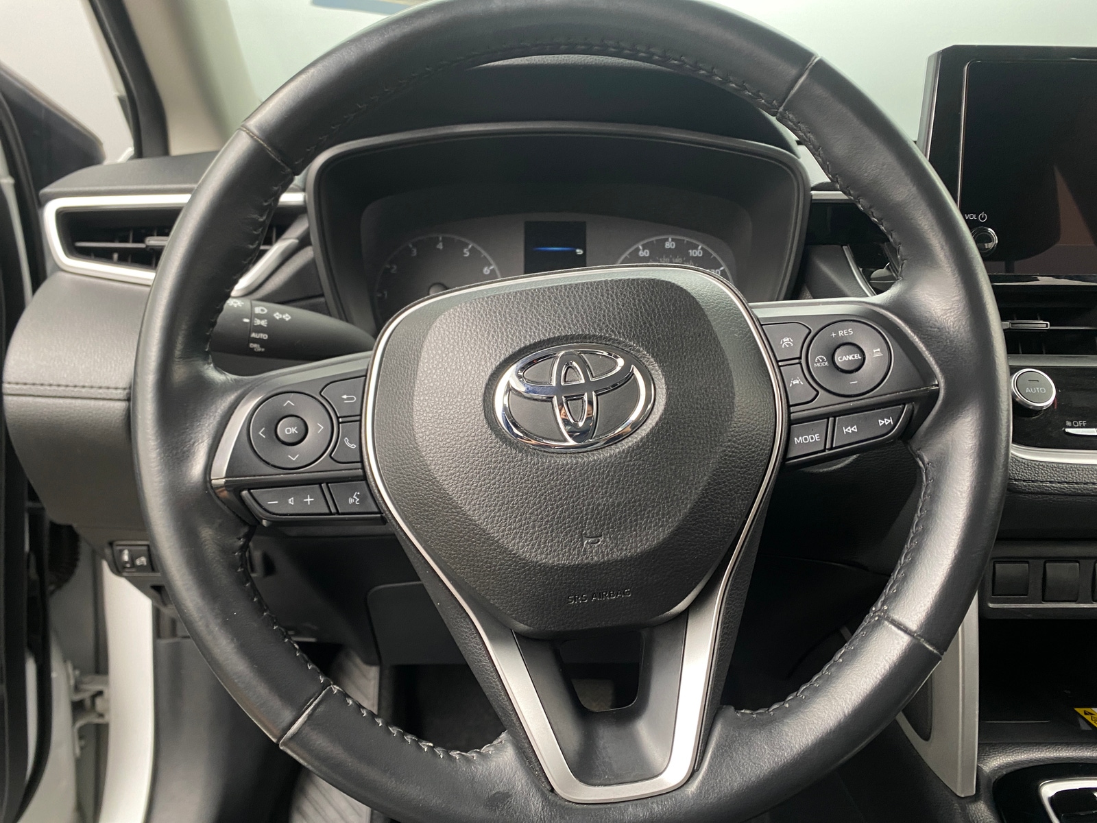 Thumbnail: 2023 Toyota Corolla Cross - 5