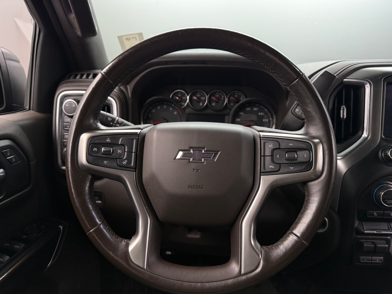 Thumbnail: 2019 Chevrolet Silverado 1500 - 5