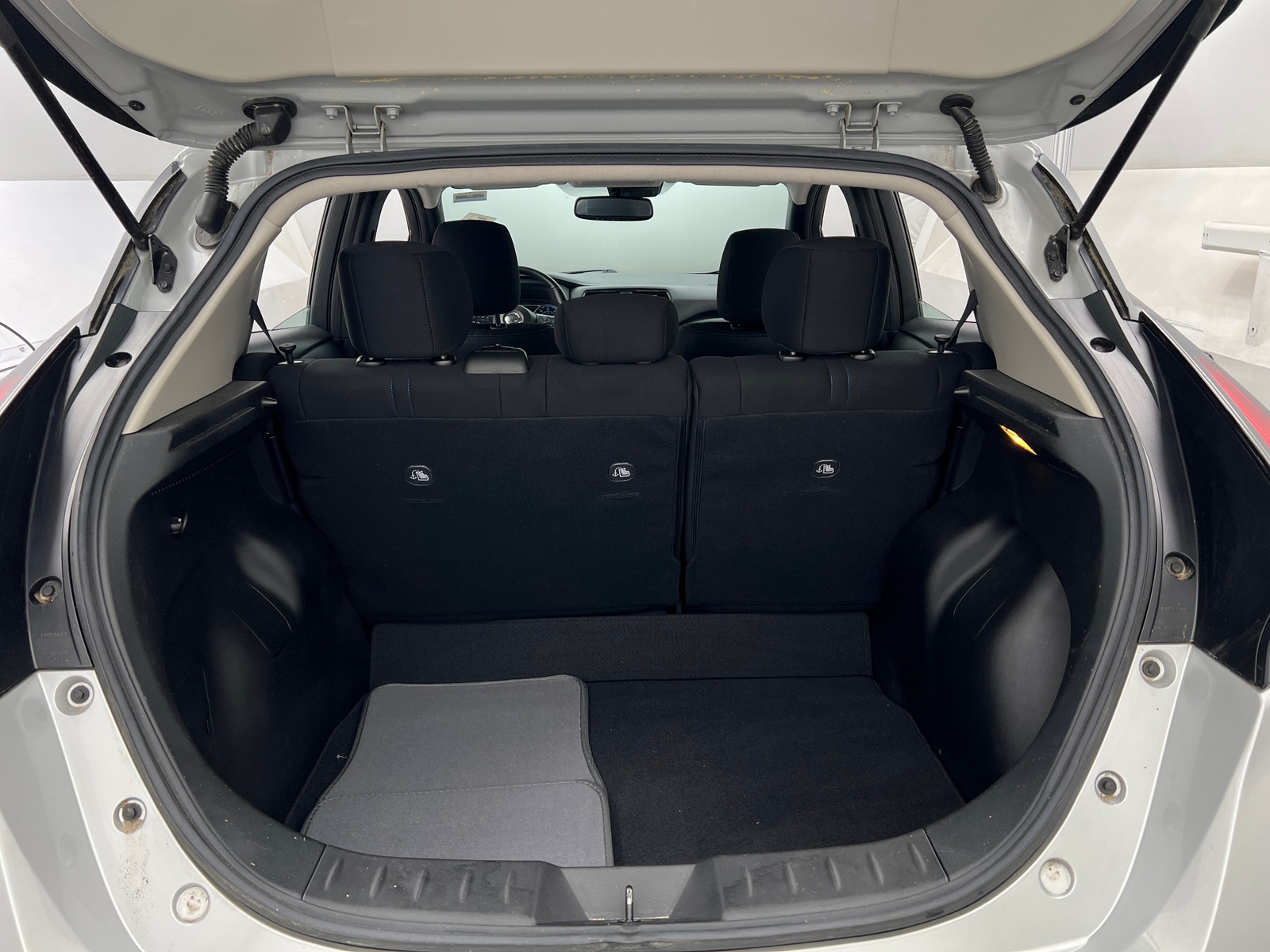 Thumbnail: 2021 Nissan Leaf - 7