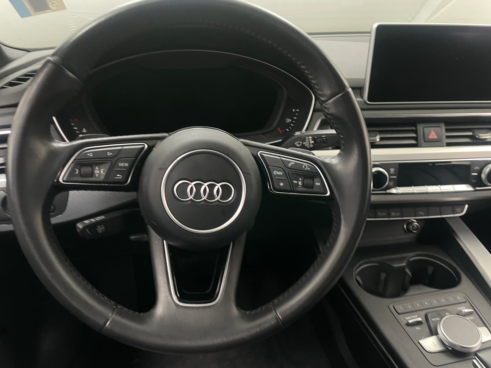 Thumbnail: 2018 Audi A4 - 4