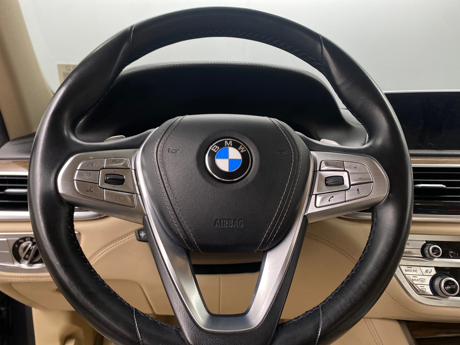 Thumbnail: 2016 BMW 7 Series - 4