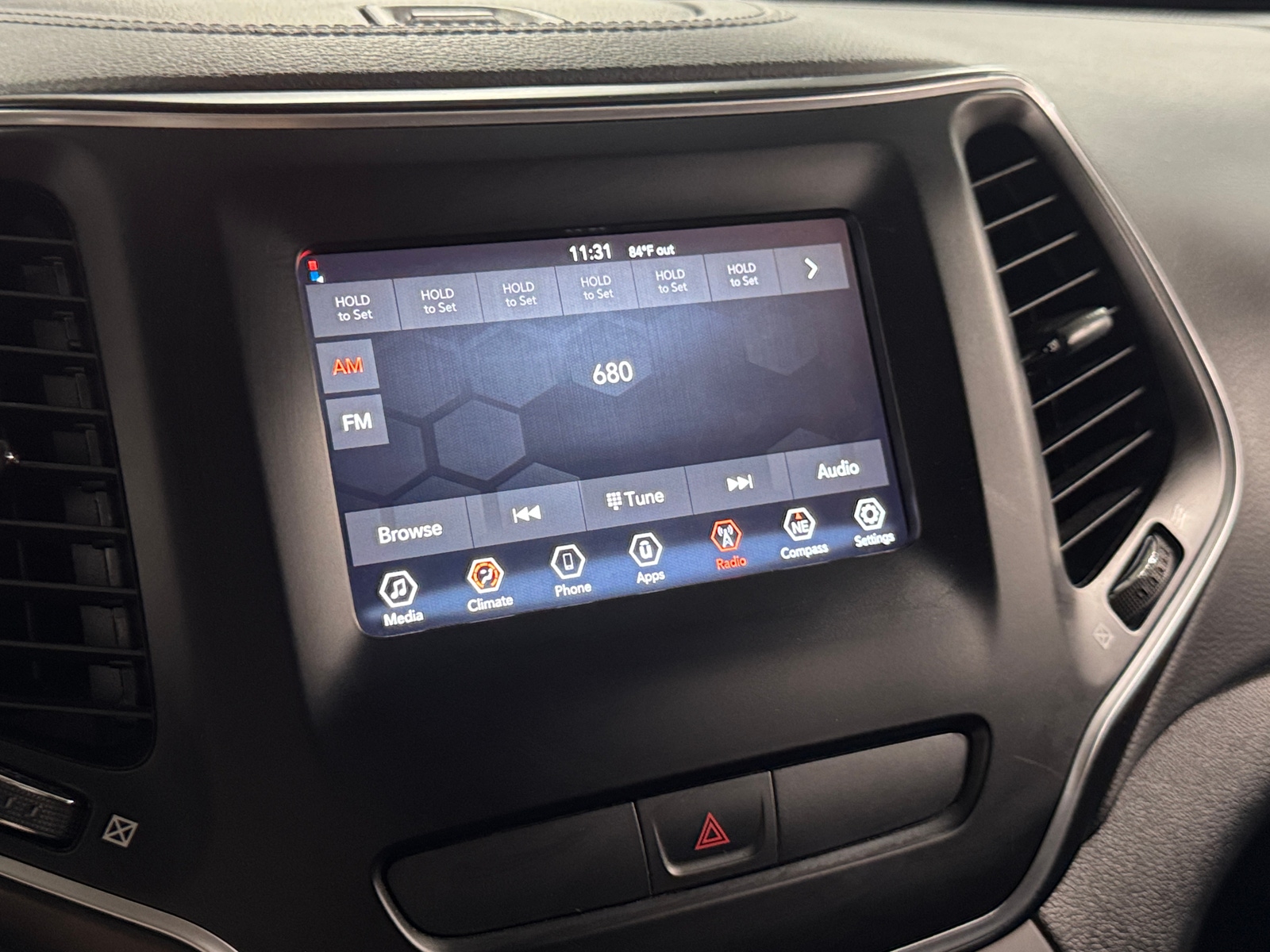 Thumbnail: 2020 Jeep Cherokee - 4