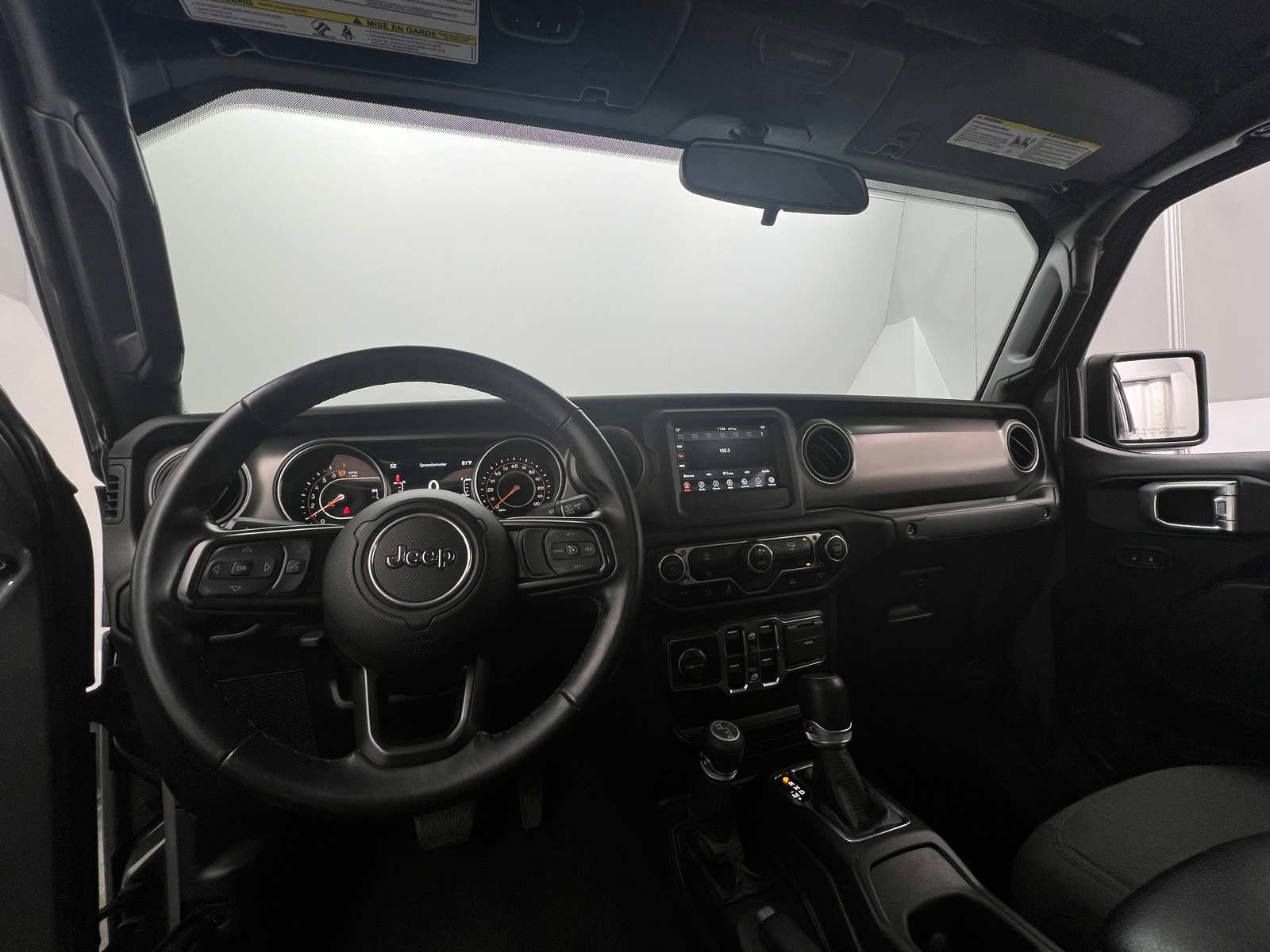 Thumbnail: 2021 Jeep Gladiator - 3