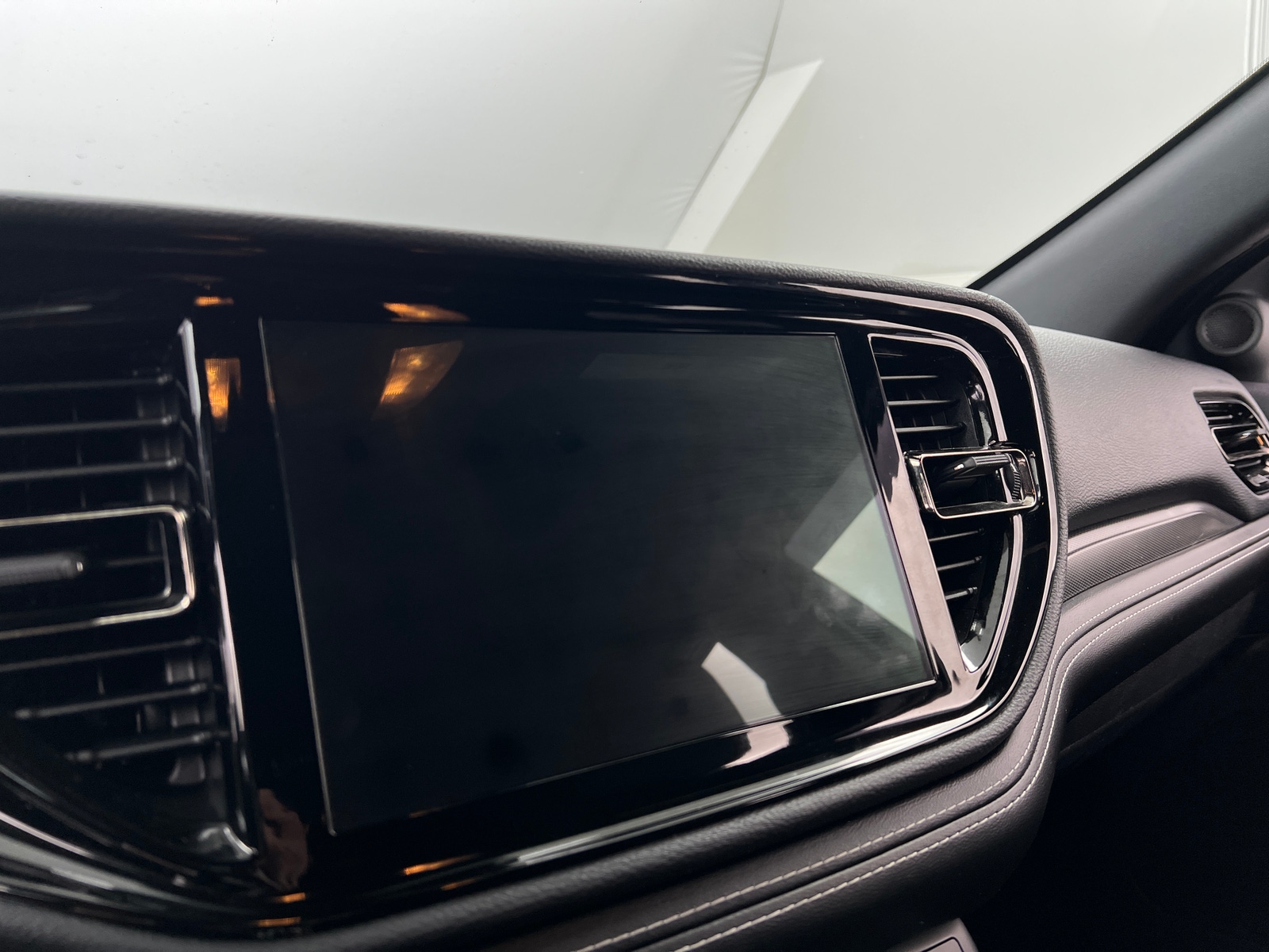 Thumbnail: 2021 Dodge Durango - 3