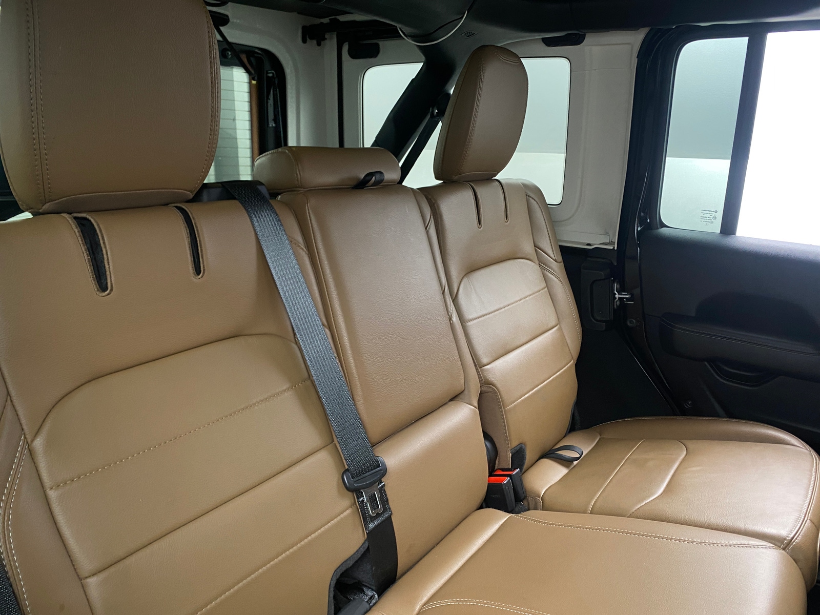 Thumbnail: 2022 Jeep Wrangler - 6
