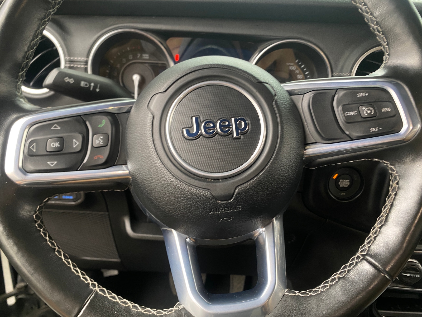 Thumbnail: 2022 Jeep Wrangler - 5
