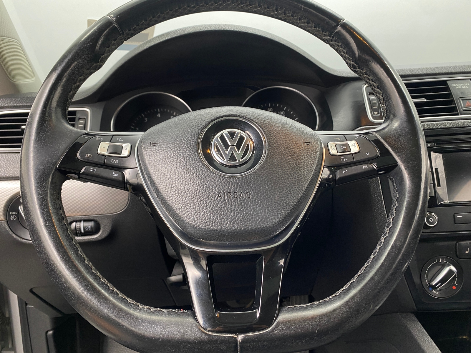 Thumbnail: 2015 Volkswagen Jetta - 5