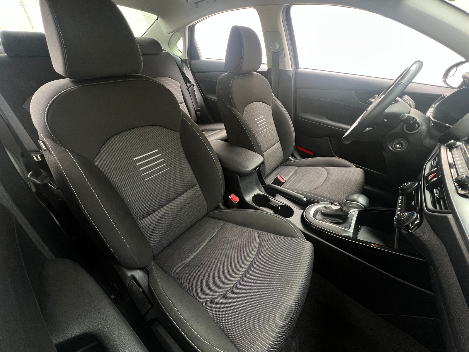 Thumbnail: 2019 Kia Forte - 2