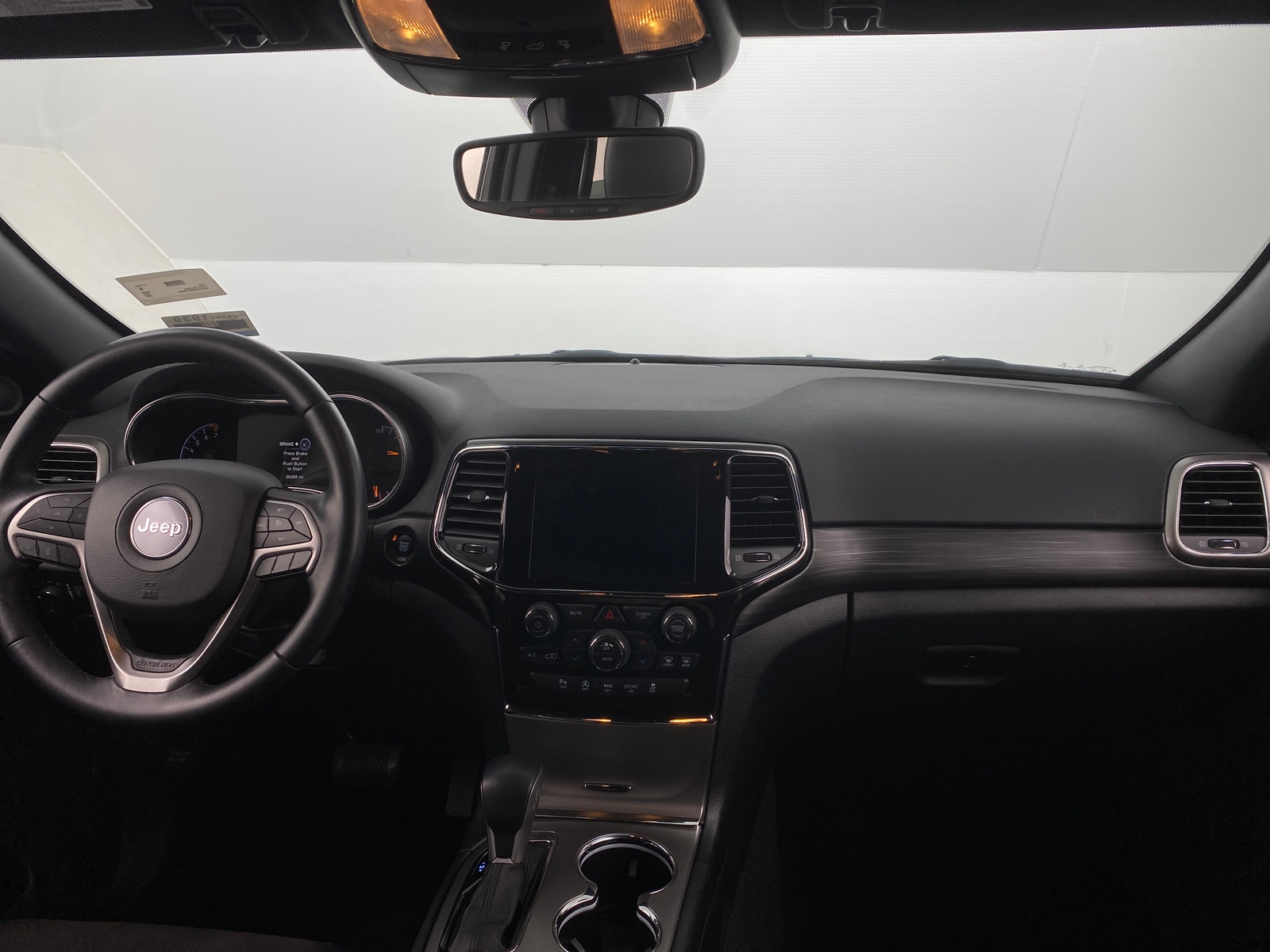 Thumbnail: 2022 Jeep Grand Cherokee - 3