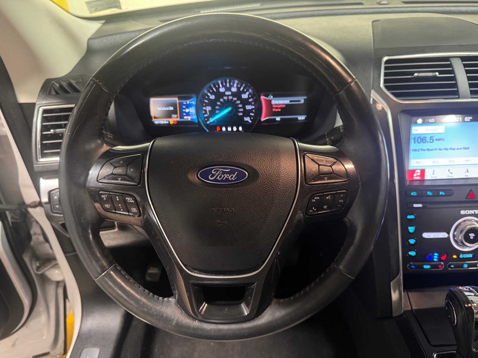 Thumbnail: 2019 Ford Explorer - 4