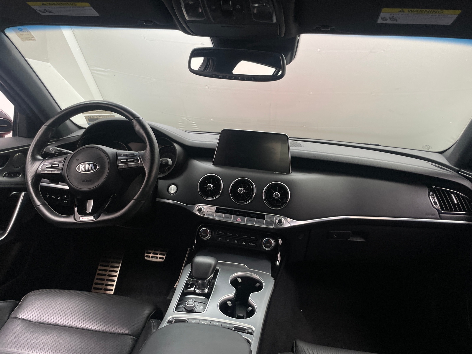 Thumbnail: 2019 Kia Stinger - 2