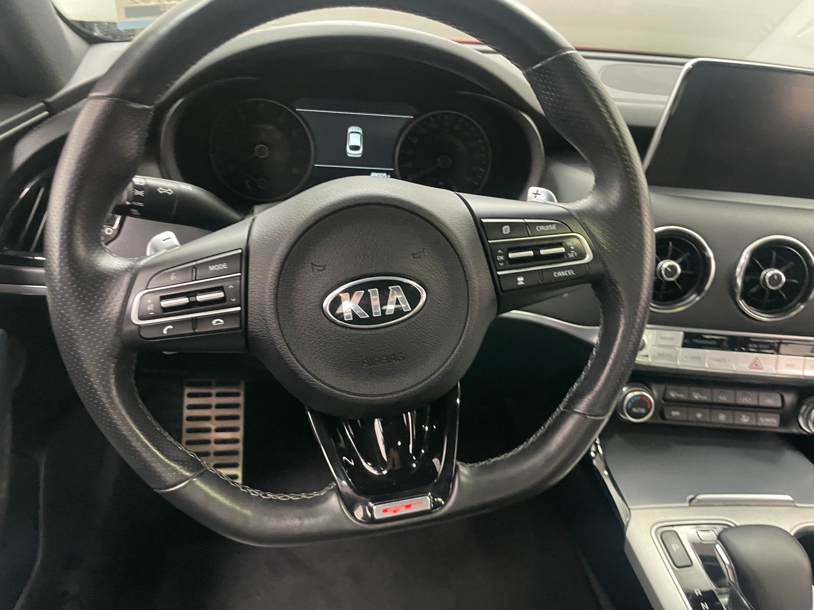 Thumbnail: 2019 Kia Stinger - 4