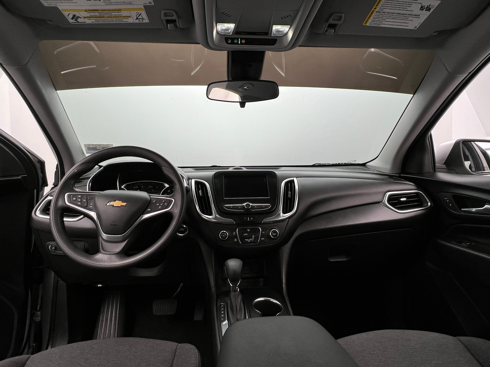 Thumbnail: 2022 Chevrolet Equinox - 3