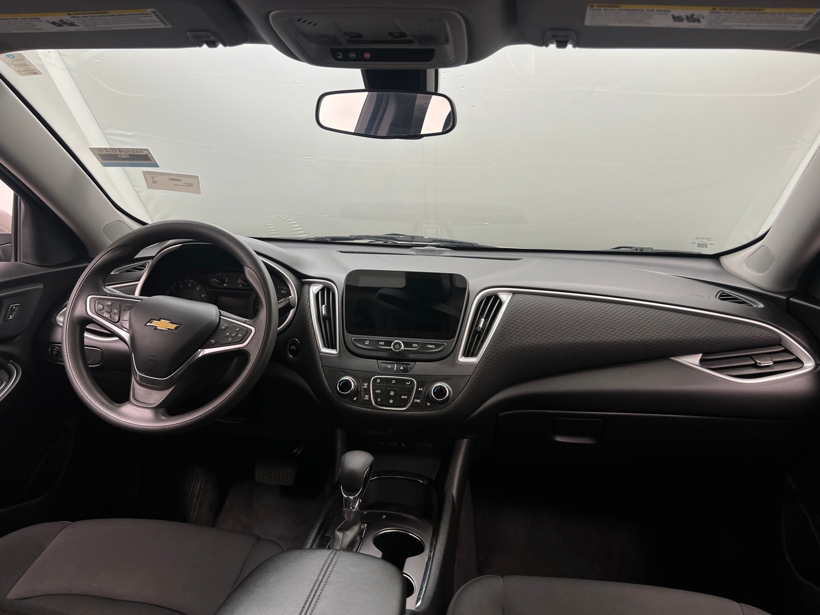 Thumbnail: 2022 Chevrolet Malibu - 3