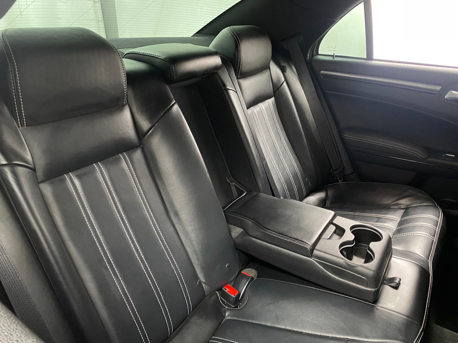 Thumbnail: 2016 Chrysler 300 - 5