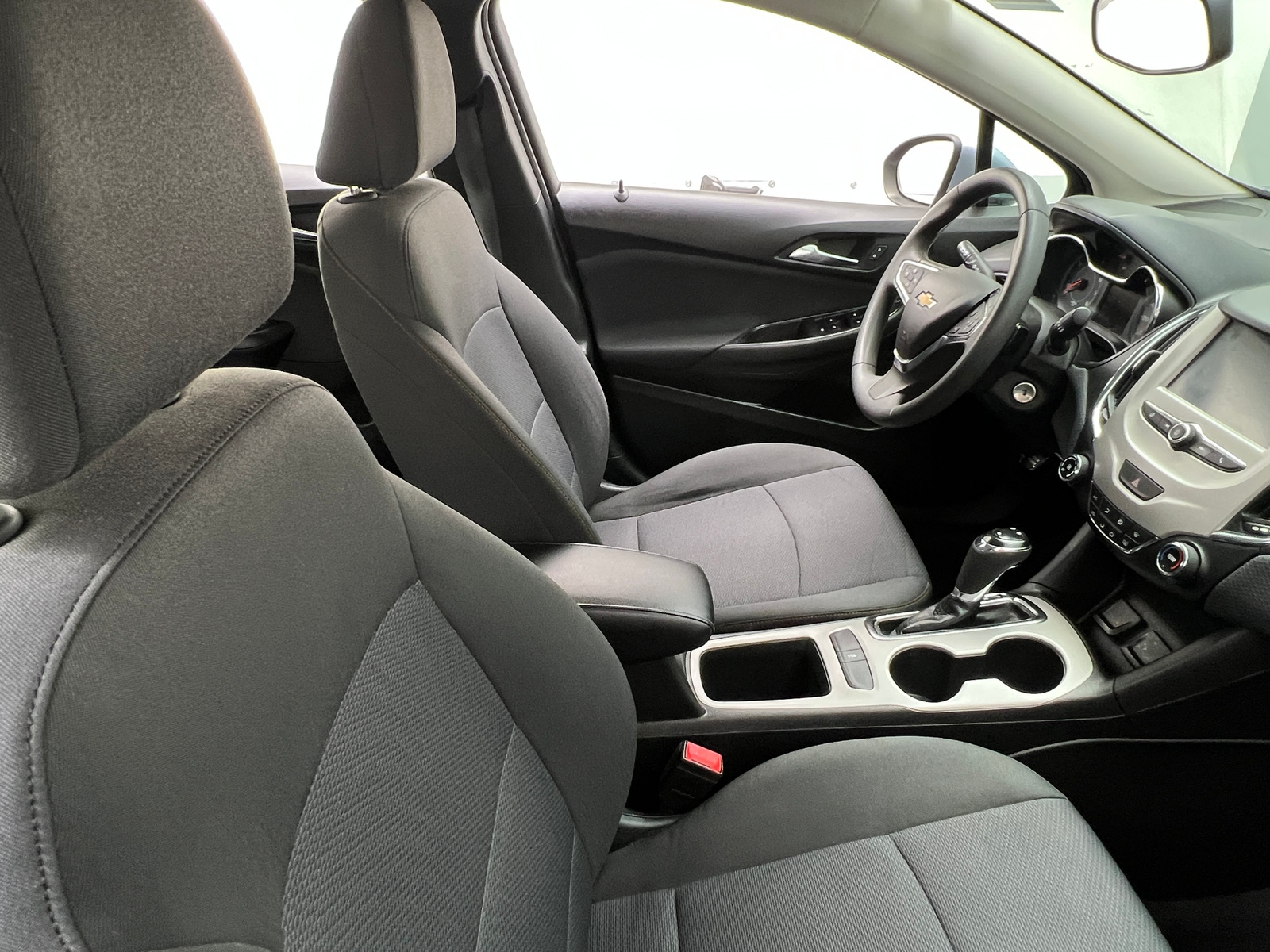 Thumbnail: 2018 Chevrolet Cruze - 2