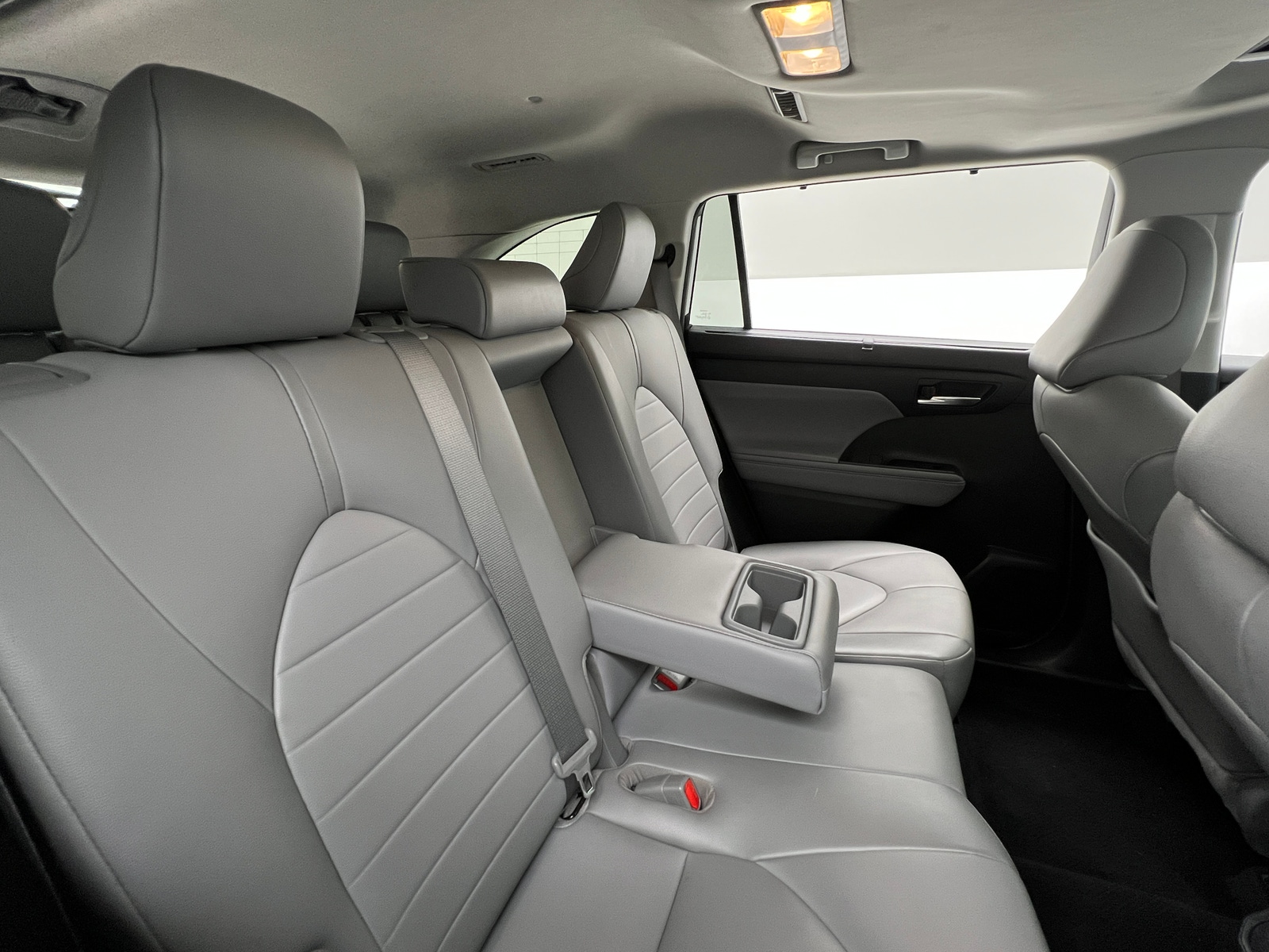 Thumbnail: 2021 Toyota Highlander - 5