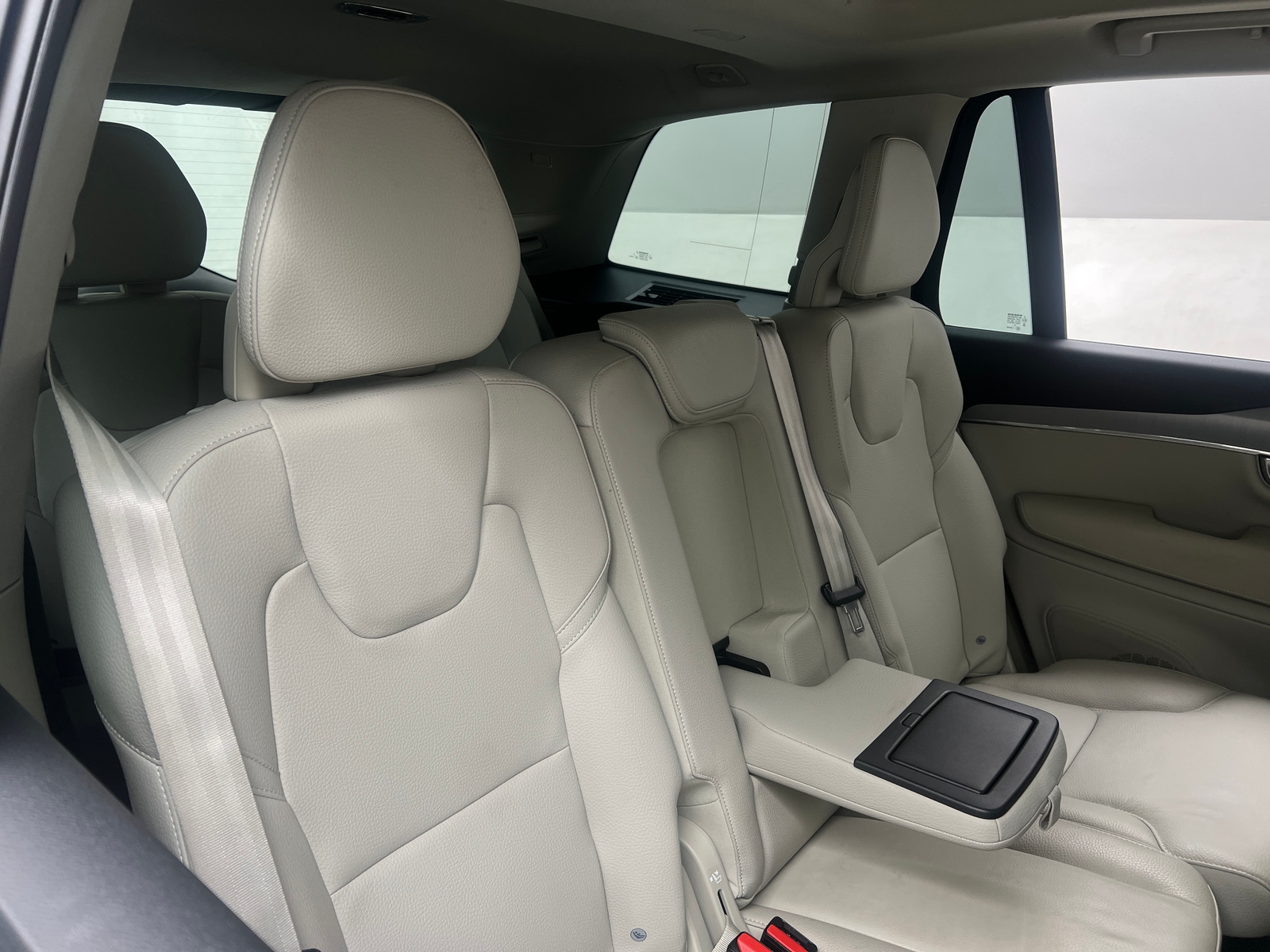 Thumbnail: 2022 Volvo XC90 - 5