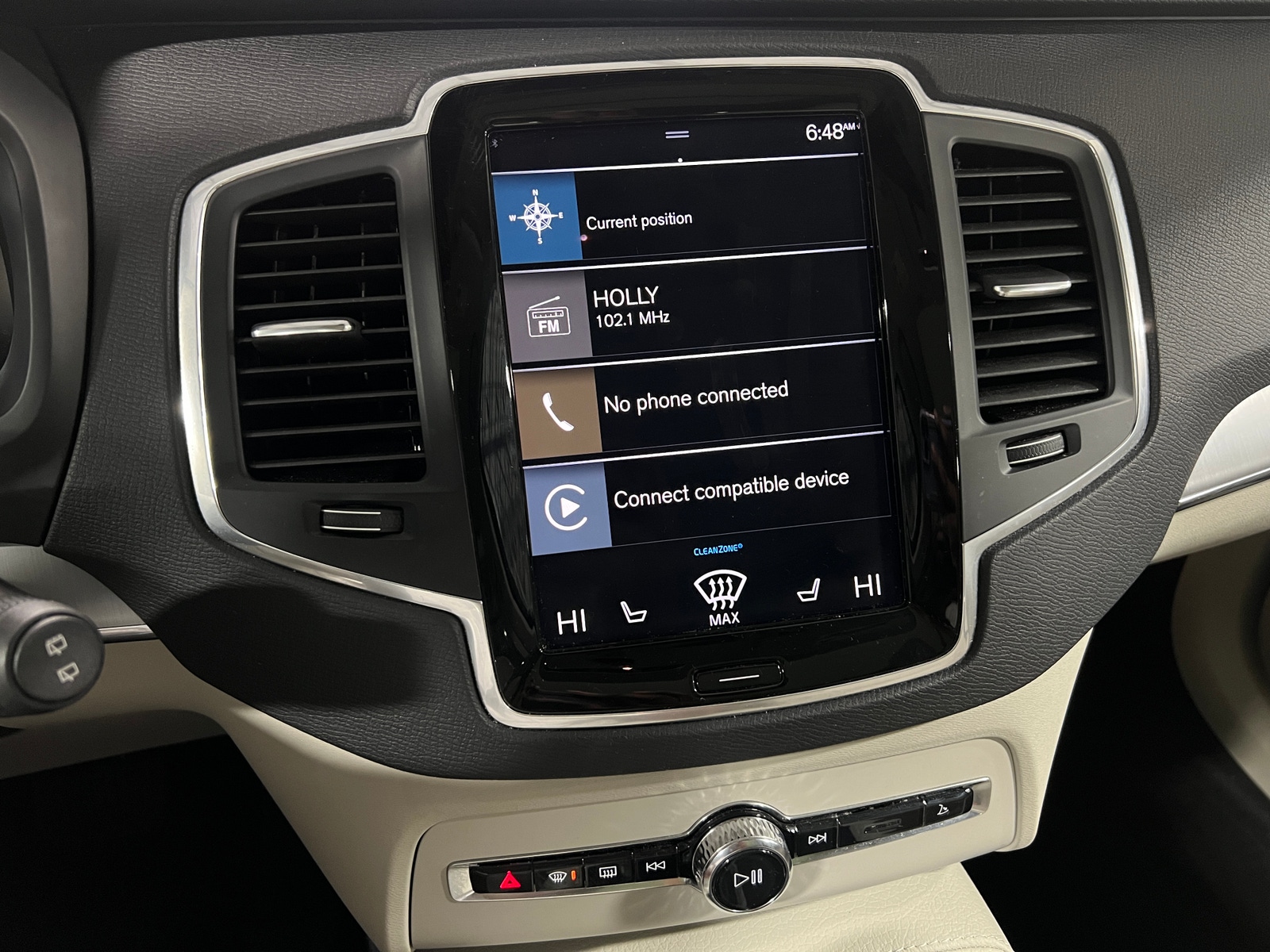 Thumbnail: 2022 Volvo XC90 - 3