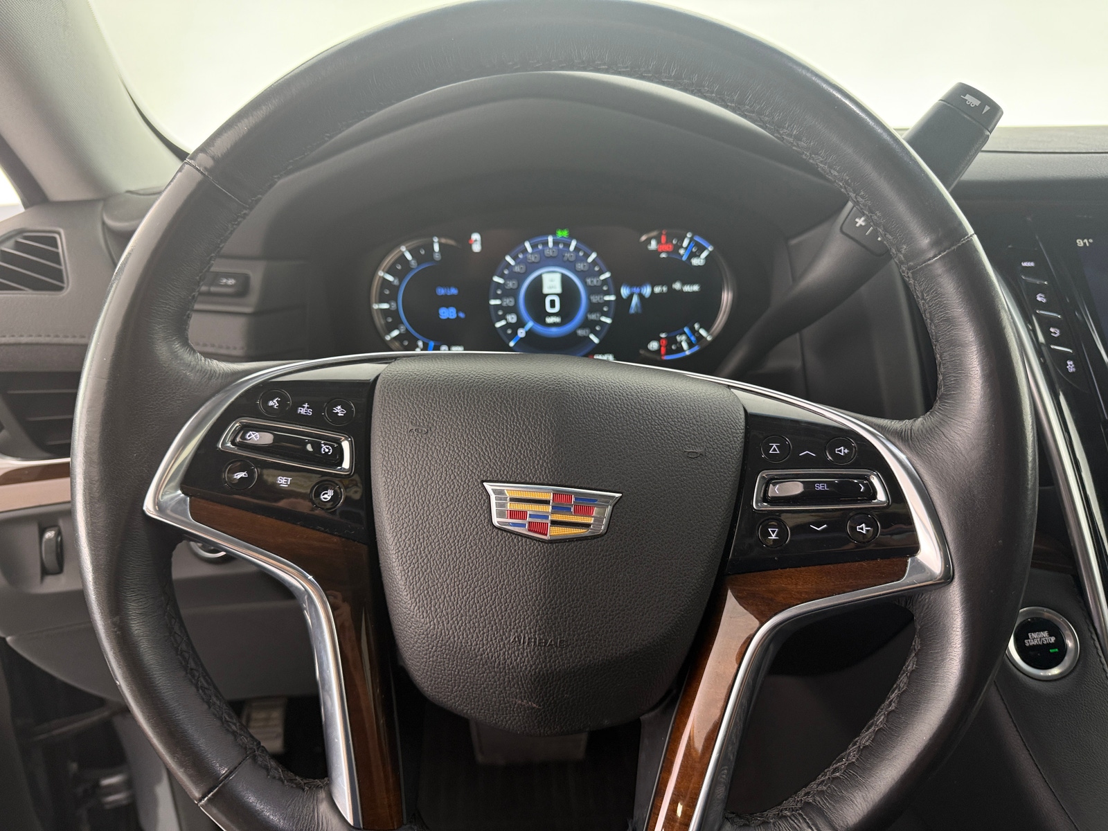 Thumbnail: 2019 Cadillac Escalade - 4