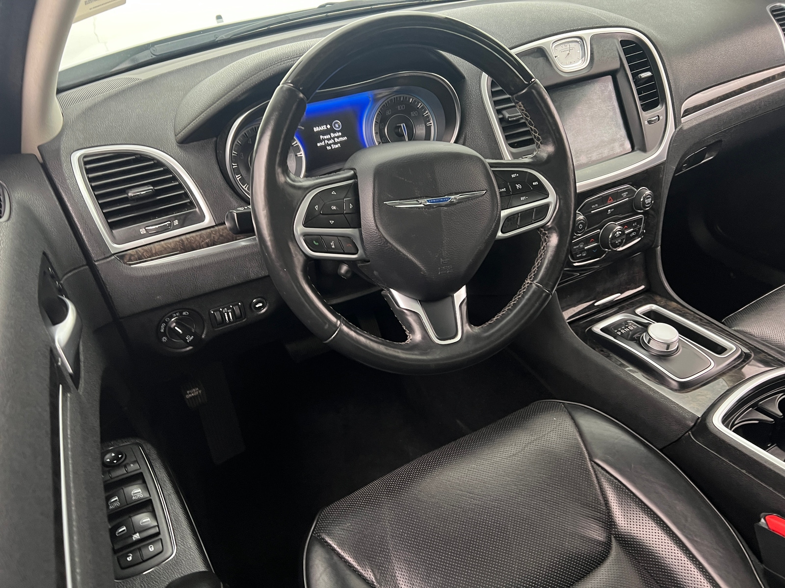 Thumbnail: 2019 Chrysler 300 - 2