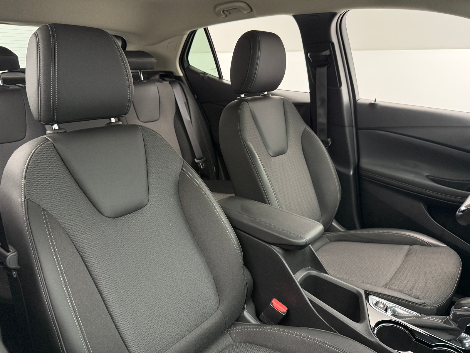 Thumbnail: 2023 Buick Encore GX - 2